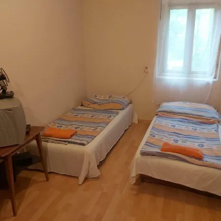Pelso Apartman Appartement *